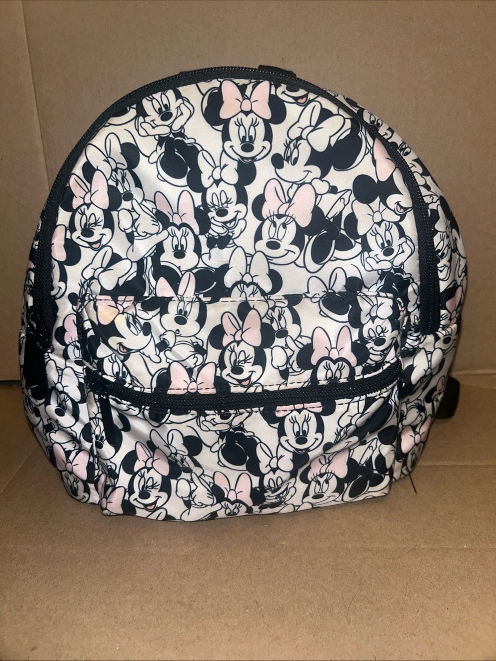 MINNIE MOUSE ZIPPERED BACKPACK